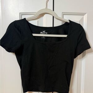 Hollister Women's Black Ribbed Crop Top